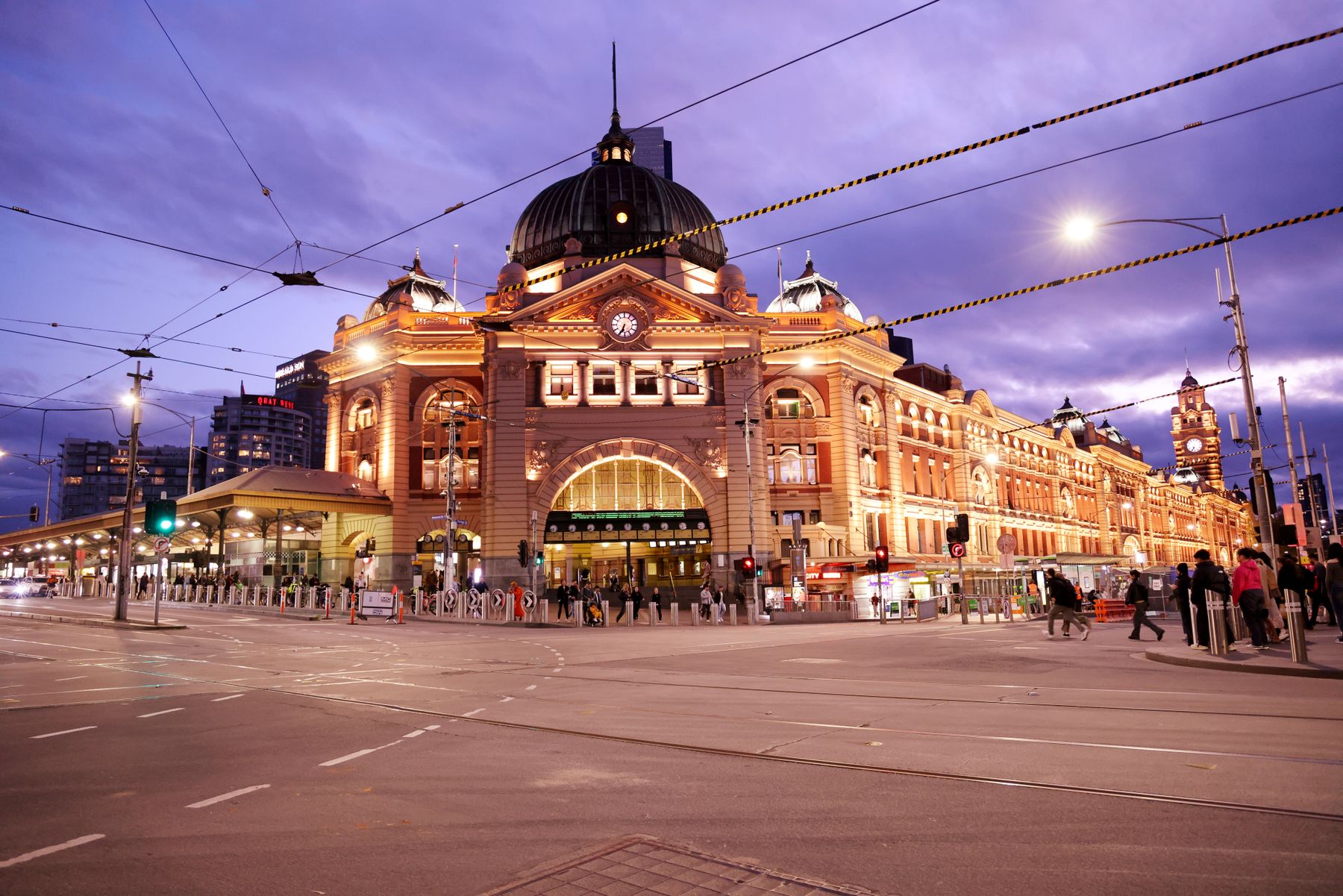Flinders Street Station, Melbourne, at dusk